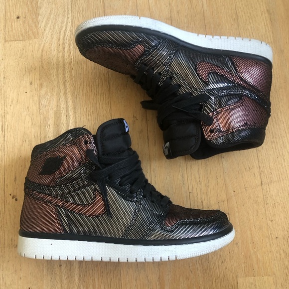 Air 1 Jordan Hi OG Fearless women’s size 7.5 - Picture 1 of 10